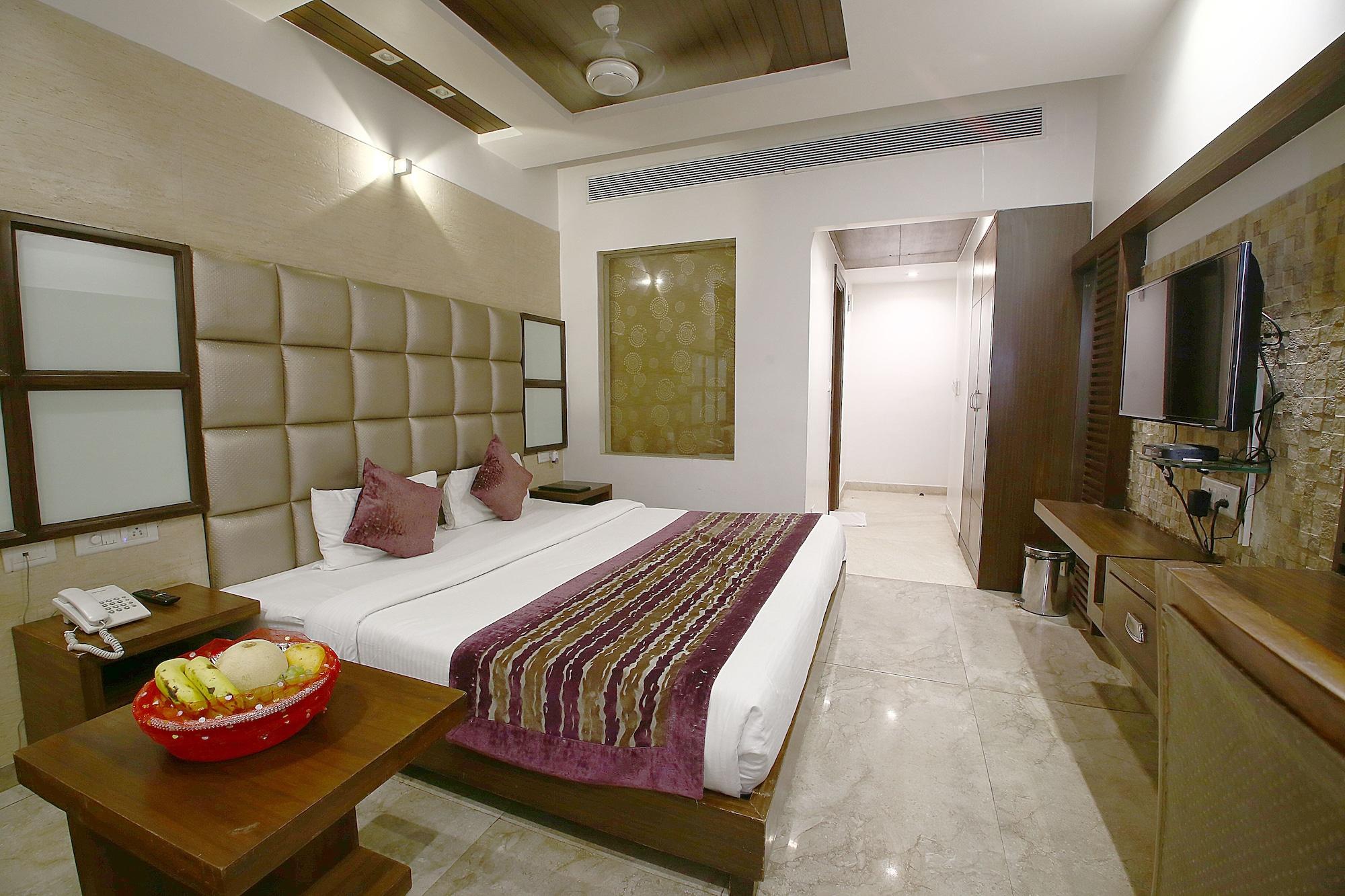 Hotel Emerald Chandīgarh Extérieur photo