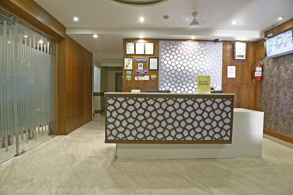 Hotel Emerald Chandīgarh Extérieur photo