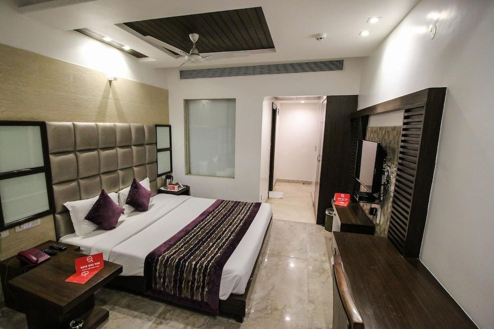 Hotel Emerald Chandīgarh Extérieur photo