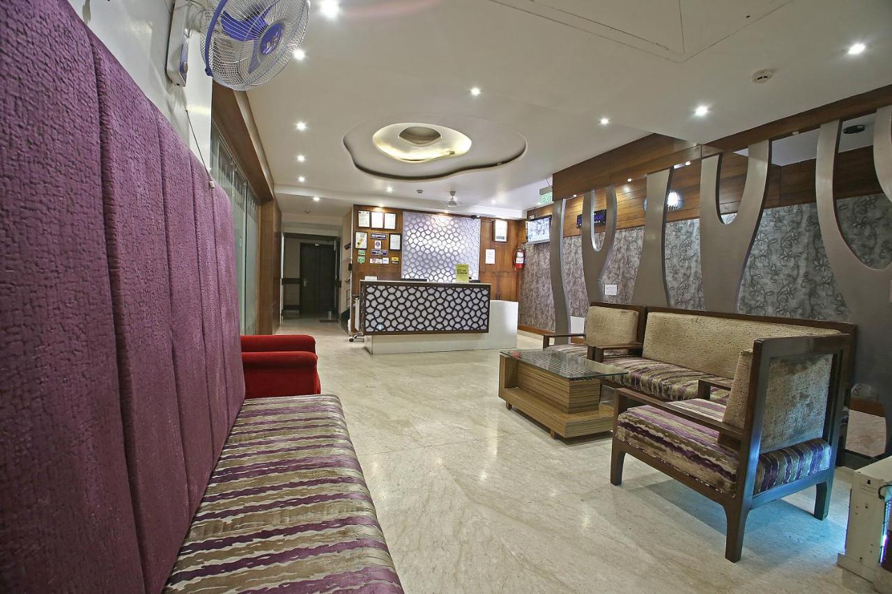 Hotel Emerald Chandīgarh Extérieur photo