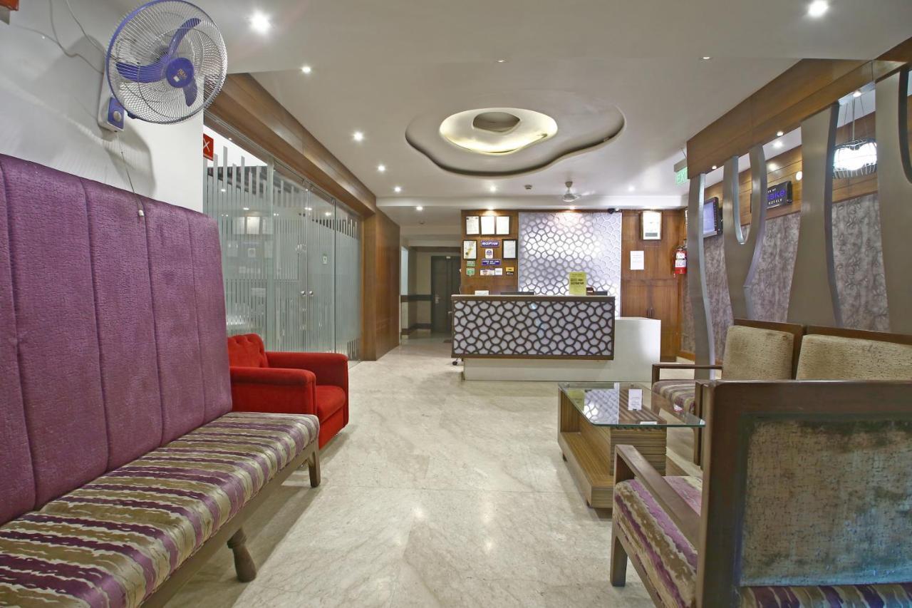 Hotel Emerald Chandīgarh Extérieur photo